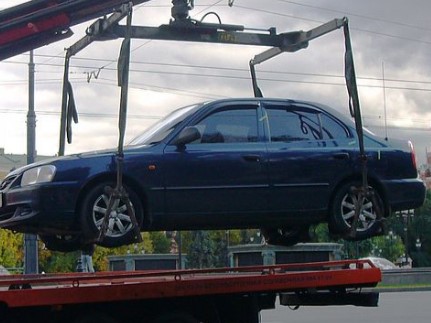 this image shows cheap towing services in Louisville, CO
