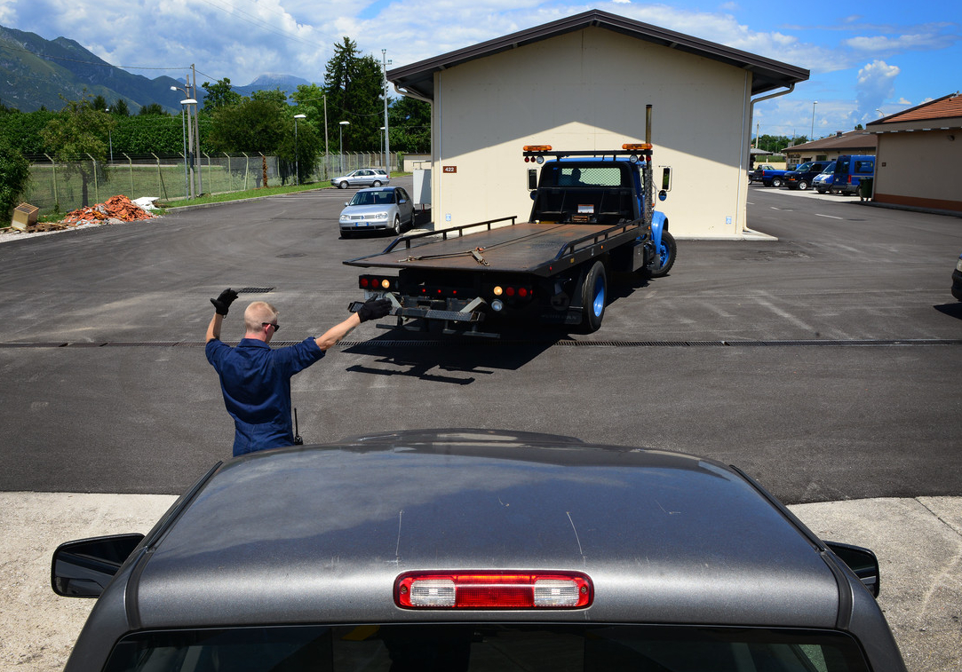 this image shows cheap towing services in Louisville, CO